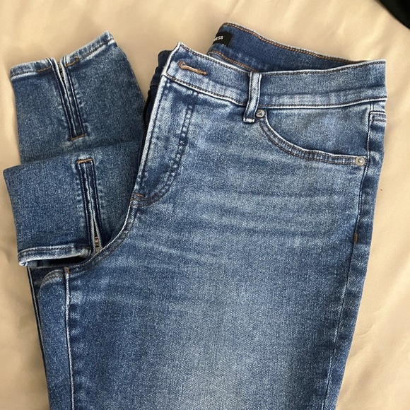 Express Ankle Jeans - Picture 1 of 8